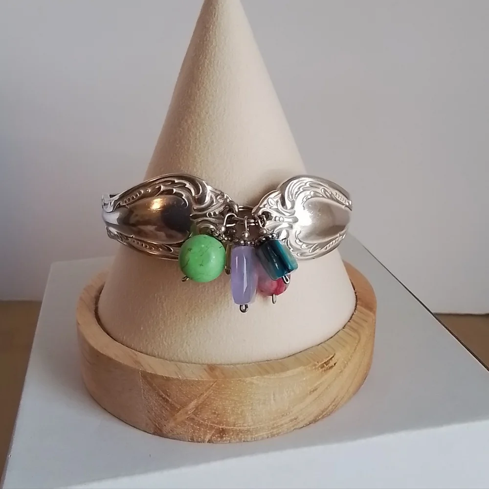 Vintage Oneida Handmade Spoon Bracelet With Gemstones - Picture 3 of 7